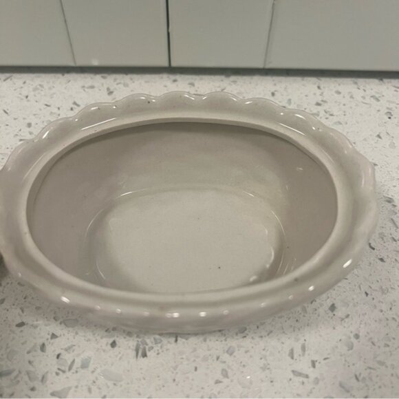 VINTAGE Ceramic Cream Duck on Nest White Woven Basket Japan Country Farm - Picture 4 of 15